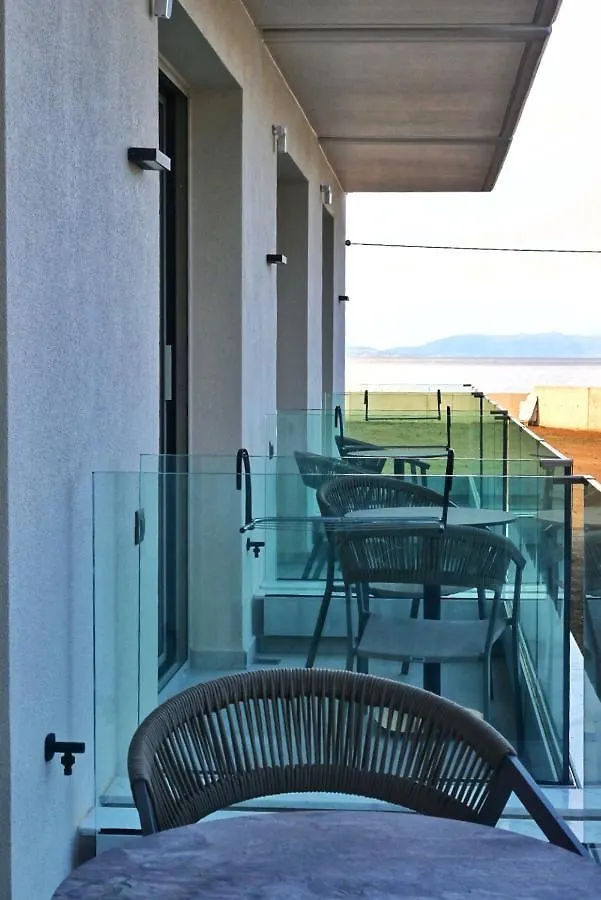 Balance Accommodation Stavros