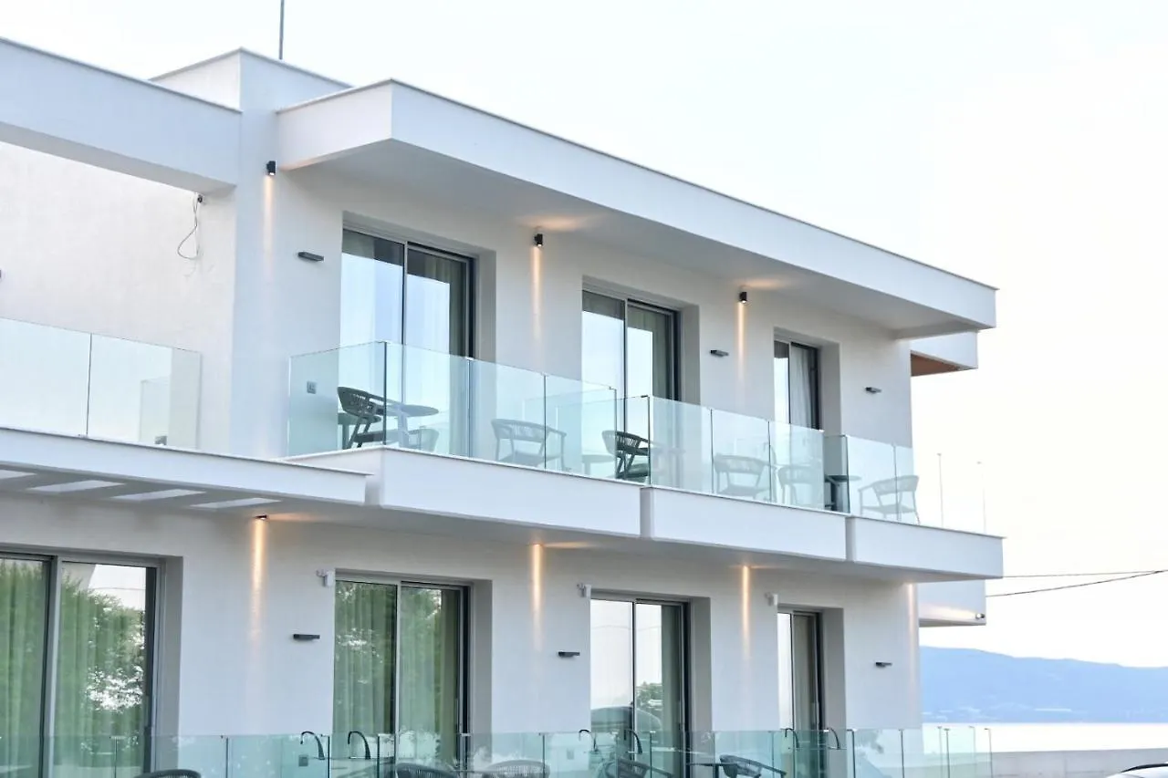 Hotel Balance Accommodation Stavros