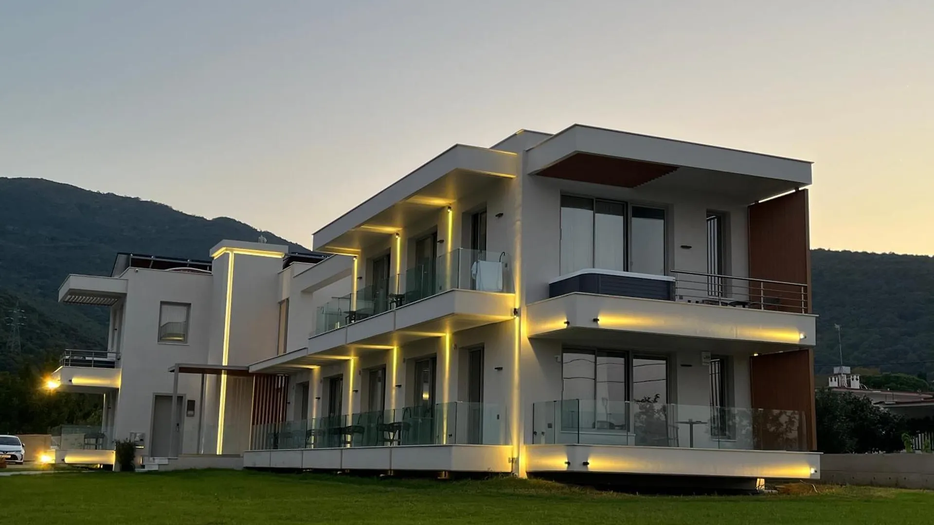 Balance Accommodation Stavros